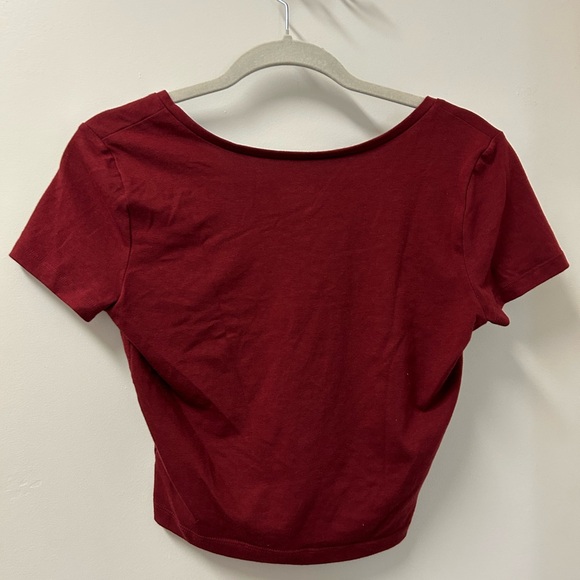 Red cropped top - Picture 5 of 5